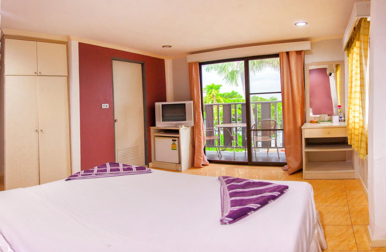 G.I Lodge Jomtien Beach Exteriör bild