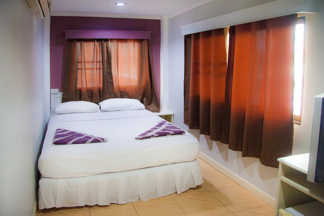 G.I Lodge Jomtien Beach Exteriör bild