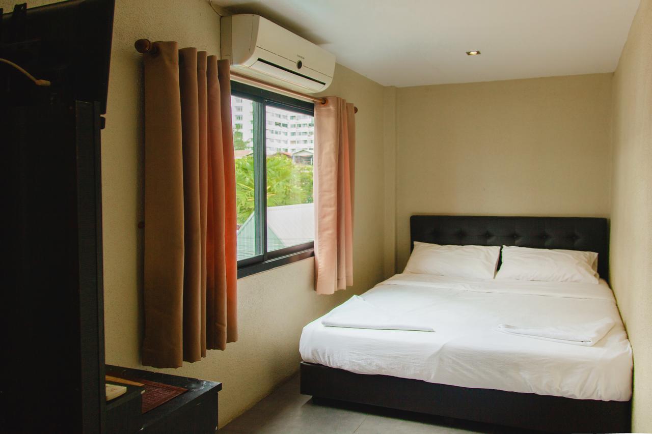 G.I Lodge Jomtien Beach Exteriör bild